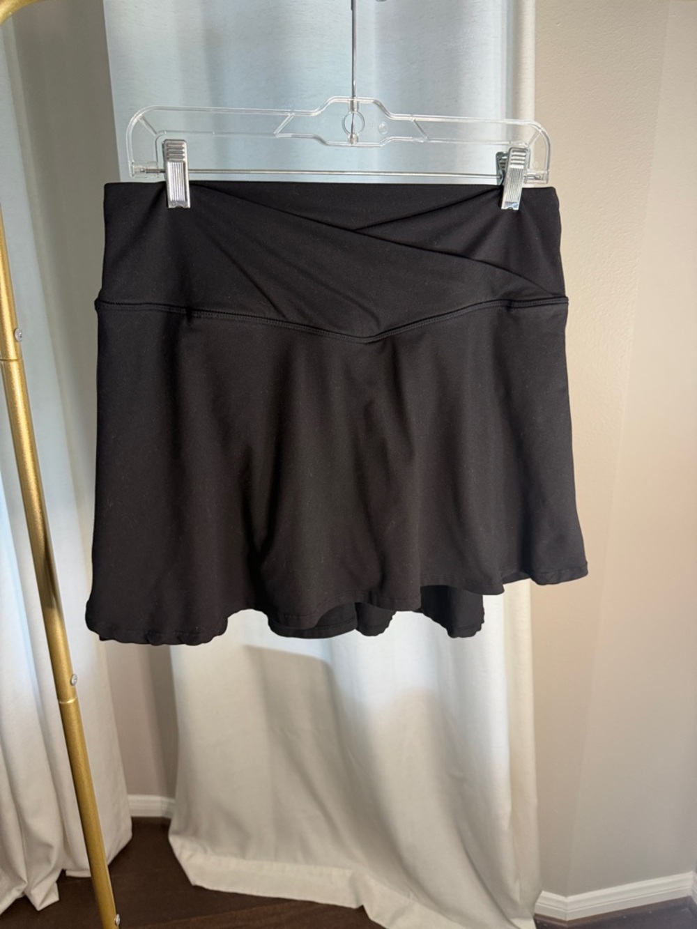 TALULAH Black Flowy Mini Skirt